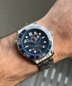 Alternative view of Omega Seamaster Diver 300M Co-Axial Blue 42mm 210.30.42.20.03.001 - 2022