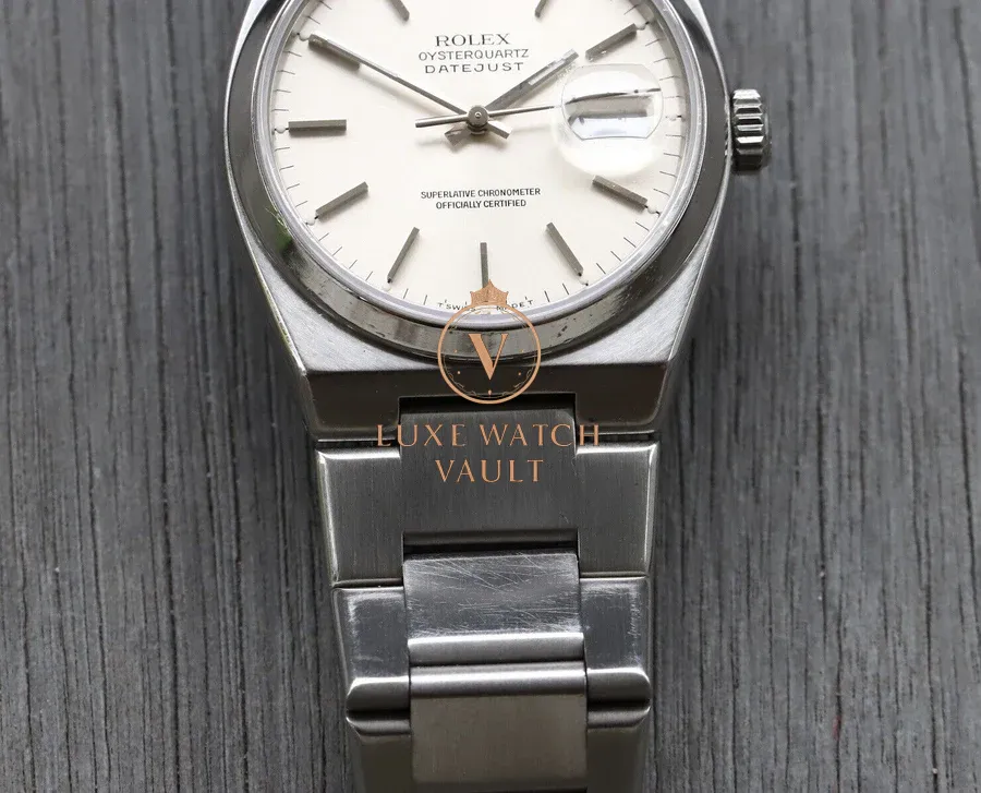 Rolex Datejust Oysterquartz 17000 R-Serial - Serviced with Box and Papers - Image 12