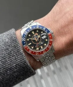 Alternative view of Rolex GMT-Master 1675 Pepsi MK 2.5 - 1973