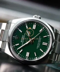 Alternative view of Rolex Oyster Perpetual 36 Green Dial 126000 - 2022