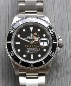Rolex Submariner Date 16610 F Serial - 2004
