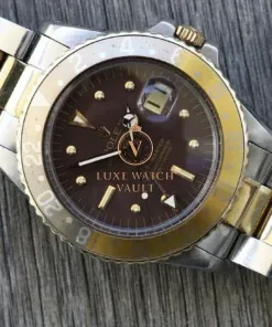 Alternative view of Rolex GMT-Master 1675/3 16753 Rootbeer Gilt Nipple Dial - 1976