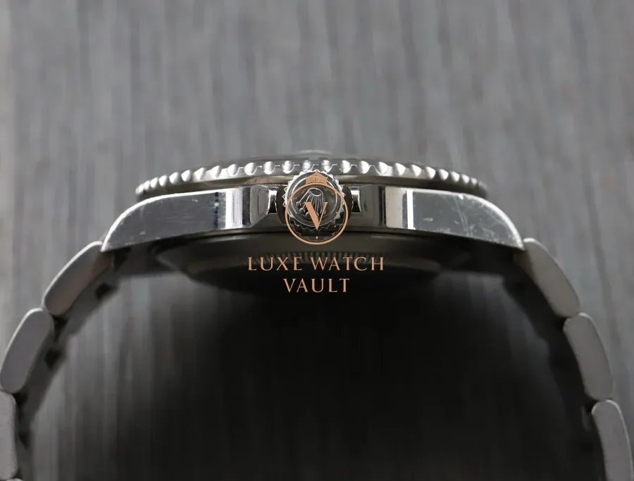 Rolex Submariner 'Kermit' F Serial 16610LV Collectors Set - 2004 - Image 10