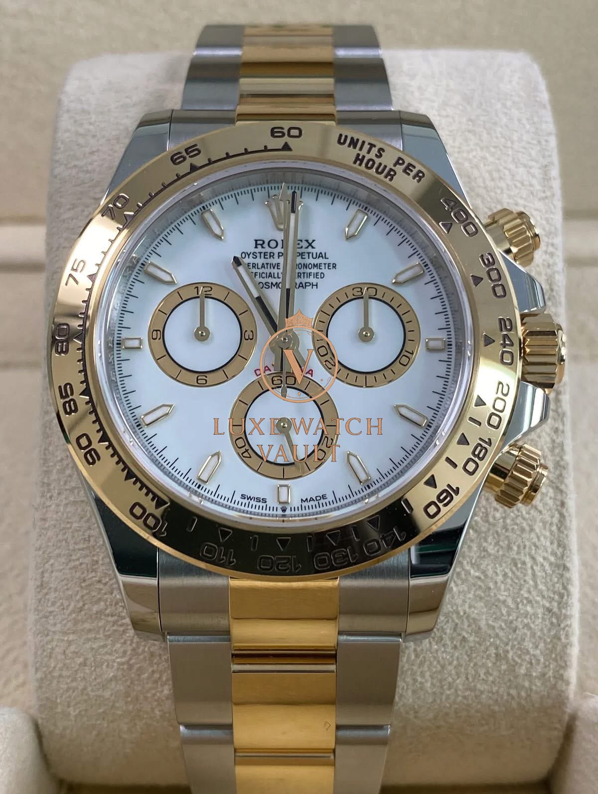 Yellow Gold Rolesor Cosmograph Daytona - Image 3