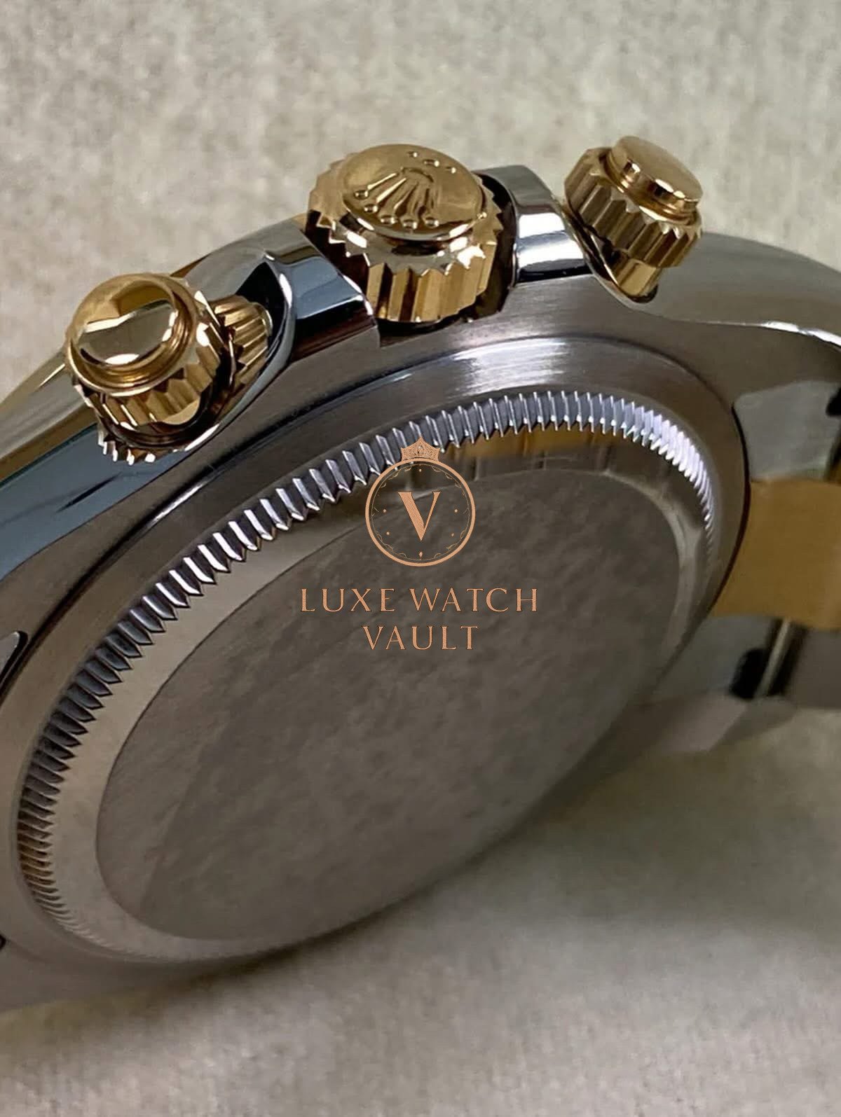 Yellow Gold Rolesor Cosmograph Daytona - Image 11