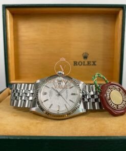 Rolex Steel Datejust 36 - 1965 - Fluted Bezel - Silver Linen Dial