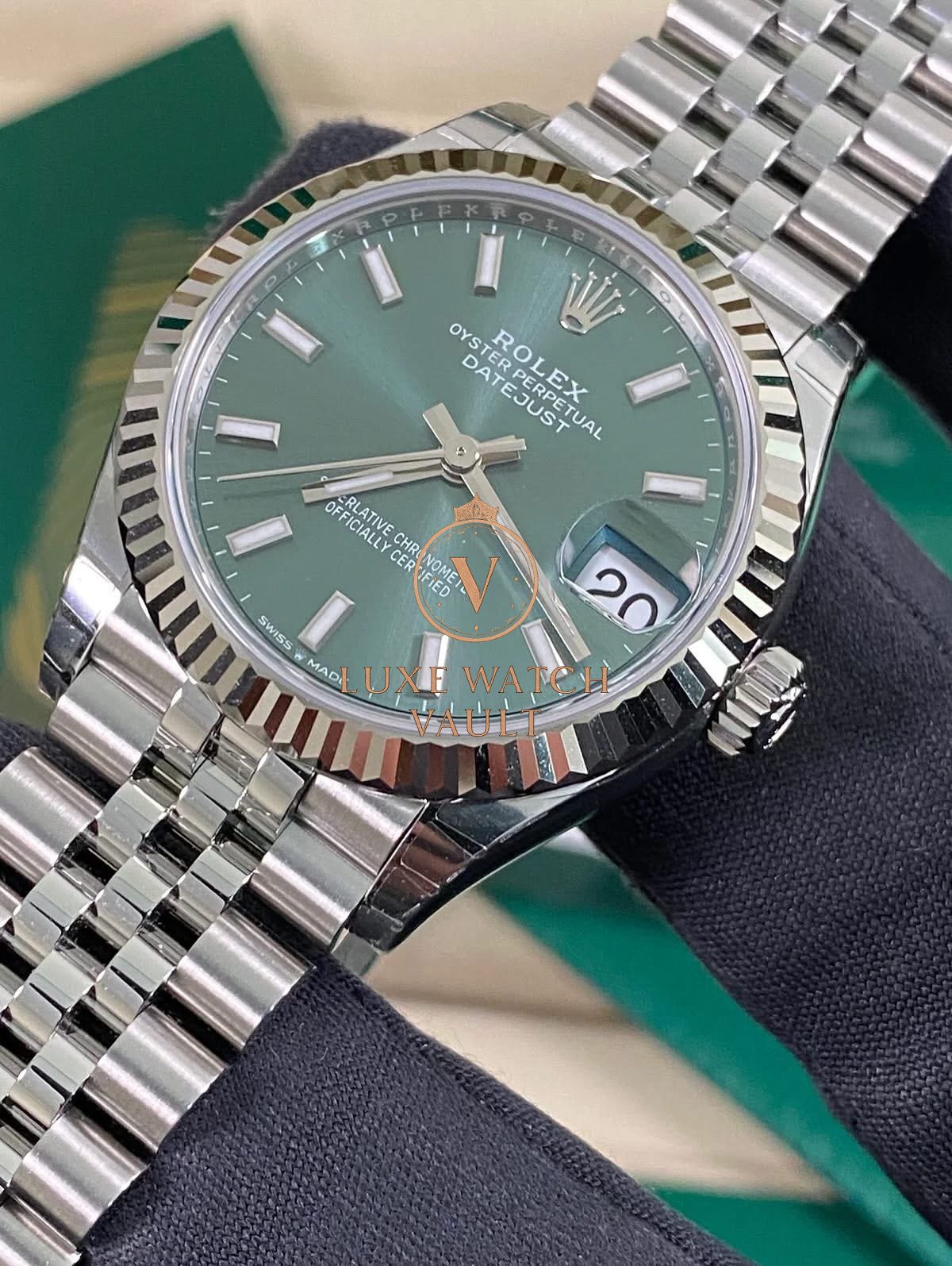 Rolex Datejust 31 Fluted Bezel Mint Green Dial - Image 12