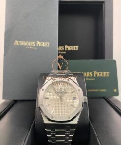 Audemars Piguet Royal Oak - Silver/White Dial